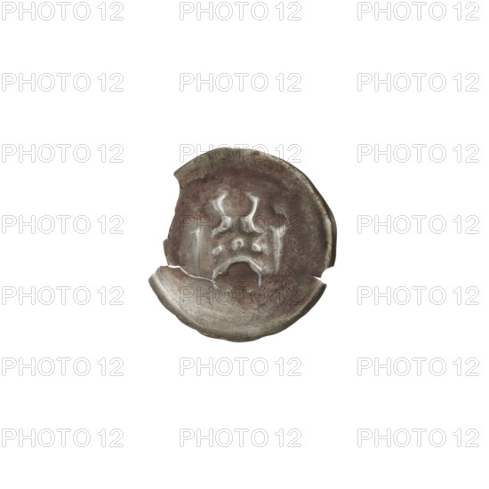 Denarius - bracteate; gate II (iconographic) with trefoils; one-sided coin depicting a gate topped by three pillars each with trefoils; under the arched vault an isosceles cross; Teutonic Knights (Order); ca. 1327/1328–ca. 1337/1338; State of the Teutonic Order (1226–1525); coin (one-sided); diameter 15.4 mm; weight 0.18 g WQXBCFS