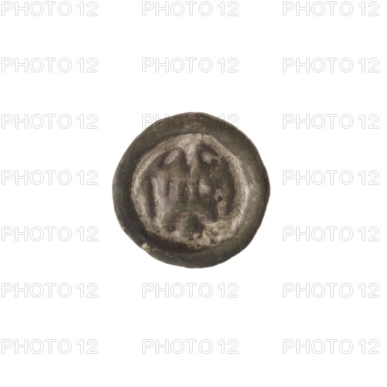 Denarius — bracteate imitation; one-sided coin depicting a gate with four rectangular openings topped by a distorted cross; under the gate vault an arch. Attributes: gates, arch, crosses, Teutonic Knights (order). 13th century, State of the Teutonic Order (1226–1525). Diameter 15.7 mm; weight 0.22 g.