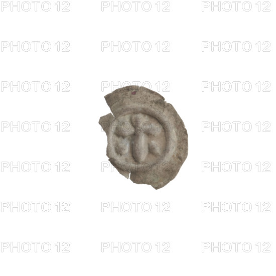 Denarius bracteate, one-sided coin; iconography: Latin cross with rounded arm ends and diagonal equal-armed crosses on both sides of its longer arm; crosses with rounded arm ends resembling rhombuses. Maker/issuer: Teutonic Knights (State of the Teutonic Order, 1226–1525). Date: ca. 1317/1318–ca. 1327/1328. Diameter: 14.8 mm; weight: 0.14 g.