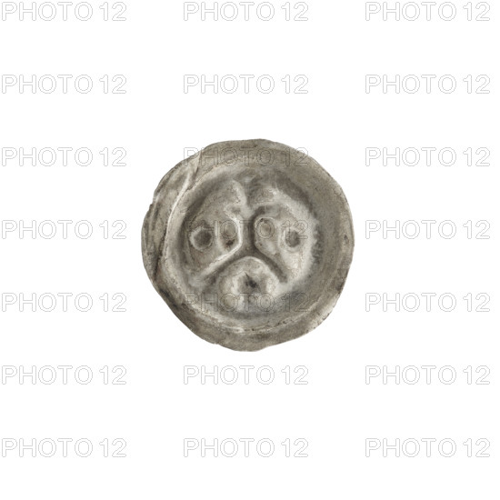 Denarius bracteate, one-sided coin; design: cross supported by an arch (arcade I) with stars and a six-pointed star below; traces of marks on both sides of the cross; Teutonic Knights (Order); ca. 1277/1278–ca. 1287/1288; State of the Teutonic Order (1226–1525); coin; diameter 16.7 mm; weight 0.25 g