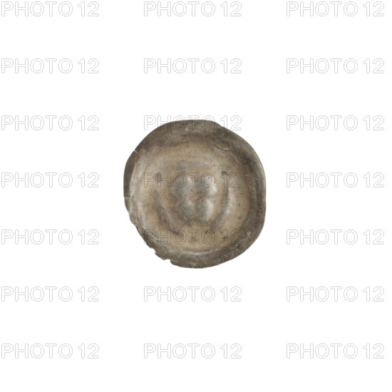 Denarius (bracteate), one-sided coin depicting a triangular shield with a cross whose arms reach the edge; at the intersection of the cross arms a ball; additional shields and balls; iconography linked to the Teutonic Knights (Order). Ca. 1307/1308–ca. 1317/1318. State of the Teutonic Order (1226–1525). Diameter ~14.7–14.9 mm; weight 0.21 g.
