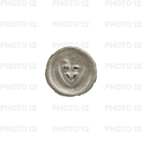 Denarius - bracteate; one-sided coin showing a triangular shield with a cross whose arms reach the edge, above it a trefoil; additional shields; iconography includes shield with a cross I, trefoil, triangular shield; attributed to the Teutonic Knights (Order); ca. 1307/1308–ca. 1317/1318; coin (one-sided); diameter 14 mm; weight 0.26 g.