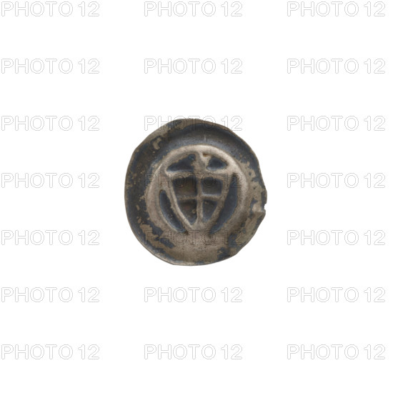Denarius (bracteate), one-sided coin depicting a triangular shield with a cross whose arms reach the edge; above it a trefoil; additional shields; iconographic motifs include shield with a cross I, shields, triangular shield, trefoil. Associated with the Teutonic Knights (Order). Ca. 1307/1308–ca. 1317/1318. Coin (bracteate), diameter ~14.3–14.4 mm, weight 0.19 g.