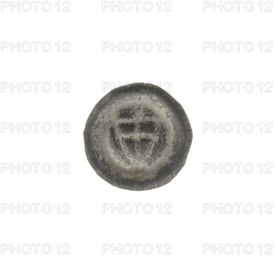 Denarius - bracteate; one-sided coin depicting a triangular shield with a cross whose arms reach the edge; shields; iconography includes shield with cross I and triangular shield (iconographic); illegible mark above the shield; Teutonic Knights (order); ca. 1307/1308–ca. 1317/1318; State of the Teutonic Order (1226–1525); coin (one-sided); diameter approx. 15.0–15.1 mm; weight 0.25 g WQXBCFS