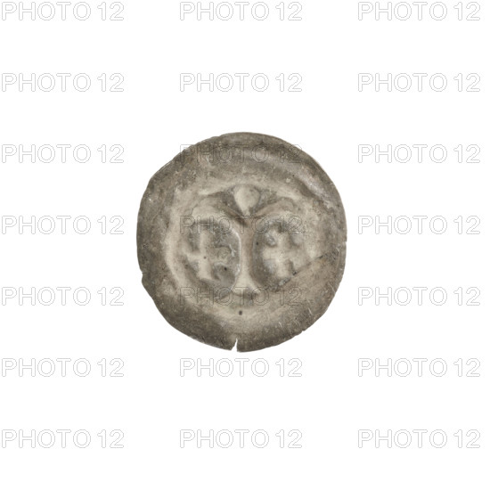 Denarius bracteate with arcades, columns, crosses, forked column, equal-armed cross, one-sided coin, spheres; associated with the Teutonic Knights (Order). Depicts a column with two arches at the bottom, forked, topped with a sphere; on each side, one equal-armed cross. Dated ca. 1267/1268–ca. 1277/1278. State of the Teutonic Order (1226–1525). Coin (one-sided). Diameter 17.3 mm, weight 0.19 g.