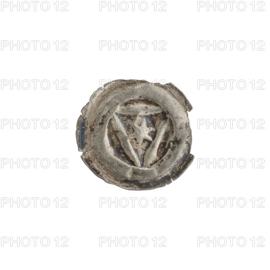 Denarius (bracteate); one-sided coin depicting a triangular shield with a six-pointed star, additional shields and stars; iconography includes shield with a star I, six-pointed star; associated with the Teutonic Knights (Order), State of the Teutonic Order (1226–1525); date: 4th quarter of the 13th century; diameter 17.5 mm; weight 0.19 g.