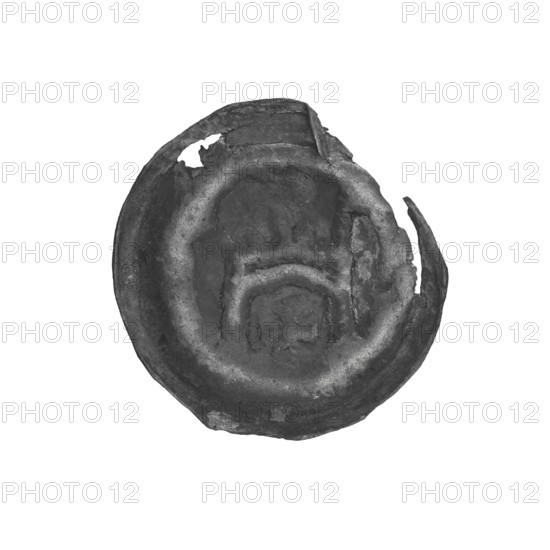 Denarius - bracteate, gate I (iconographic), Richard, Antoni (1841–1894); AR punches; gates; crosses; isosceles cross (iconographic); one-sided coin; spheres; Teutonic Knights (Order). Design: Gate topped with a cross leaning toward the left with a sphere at the end of its arms; pillars at the gate corners topped with spheres; under the arched vault an isosceles cross with widening arms. Date: ca. 1257/1258–ca. 1267/1268. State of the Teutonic Order (1226–1525). Coin (one-sided). Diameter: 17.1 mm. Weight: 0.18 g.
