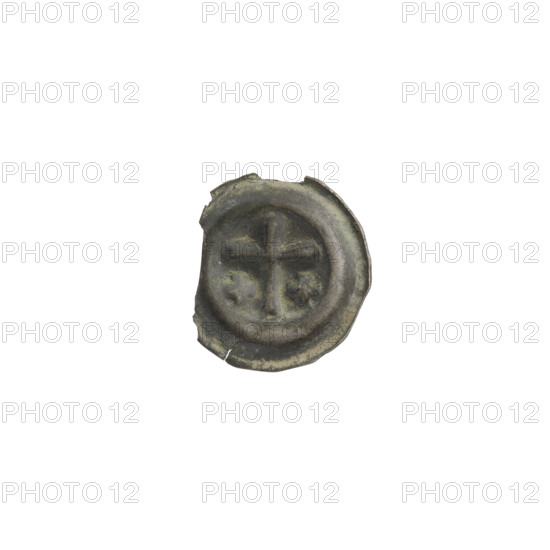 Denarius (bracteate), one-sided coin; depicts a Latin cross with slightly widening arm ends, with an equal-armed cross on each side of its longer arm. Iconography: Latin cross, equal-armed crosses; associated with the Teutonic Knights (Order). Date ca. 1317/1318–ca. 1327/1328. Material: coin (bracteate). Diameter 14.2 mm; weight 0.22 g.