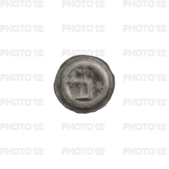 Denarius bracteate, rectangular letter D with two attached crosses, one-sided coin featuring two crosses and stars including a six-pointed star; Teutonic Knights (Order); ca. 1345–ca. 1353; coin (one-sided); diameter 14 mm; weight 0.23 g.