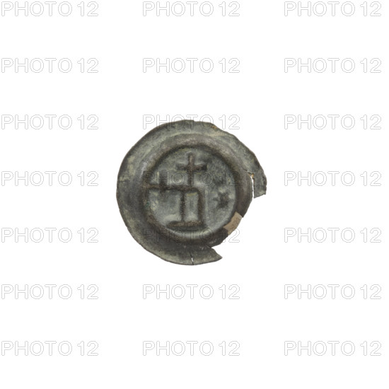 Denarius - bracteate, rectangle-D (iconographic); Nerwinski; deposits; two crosses (iconographic); one-sided coin with stars; six-pointed star (iconographic); Teutonic Knights (order); rectangular letter D with two crosses attached; on the right side, a six-pointed star; ca. 1345–ca. 1353; State of the Teutonic Order (1226–1525); coin (one-sided); diameter 14.5 mm; weight 0.26 g.
