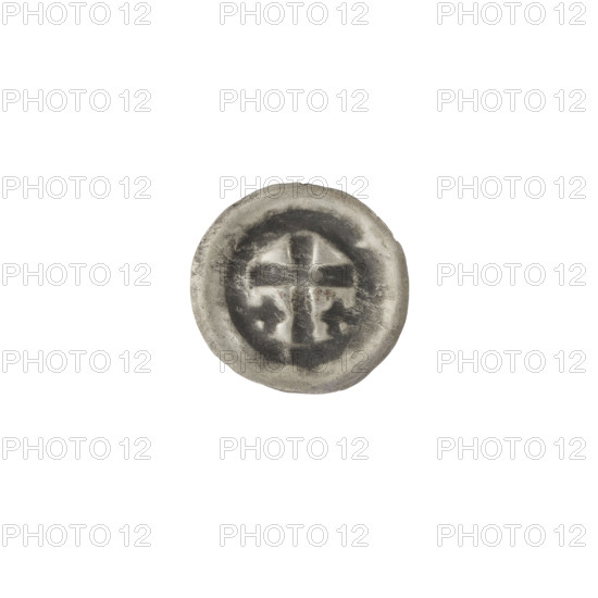 Denarius bracteate featuring a Latin cross with slightly widening arm tips; on each side of its longer arm is an equal-armed cross. One-sided coin (bracteate), iconography of equal-armed and Latin crosses. Attributed to the Teutonic Order; dated ca. 1317/1318–ca. 1327/1328. Coin (one-sided), diameter 14.1 mm, weight 0.22 g.