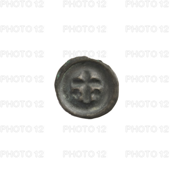 Denarius bracteate, one-sided coin featuring a Latin cross with slightly widening arm ends; on each side of its longer arm, one equal-armed cross. Iconography: Latin cross, equal-armed crosses. Teutonic Knights; State of the Teutonic Order (1226–1525). Date ca. 1317/1318–ca. 1327/1328. Diameter 14.9 mm; weight 0.25 g.