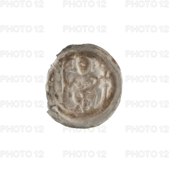 Denarius (bracteate), R6 (rarity); one-sided coin (bracteate) depicting a standing knight with pennant, cross, and Teutonic shield; iconography includes knights, pennants, shields, crosses; associated with the Teutonic Knights (Order); ca. 1247/1248–ca. 1257/1258; State of the Teutonic Order (1226–1525); Torun/Elblag; diameter 19.4 mm; weight 0.22 g.