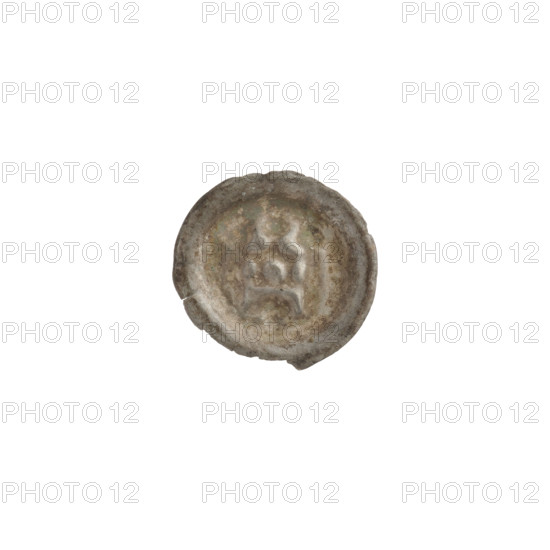 Denarius bracteate, Gate II (iconographic): gate topped with three pillars each crowned by trefoils; under the straight vault of the gate, an equal-armed cross with widening arms. One-sided coin, trefoils, ca. 1327/1328–ca. 1337/1338, State of the Teutonic Order (1226–1525). Diameter 14.5 mm; weight 0.18 g.