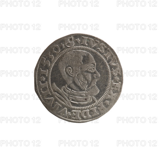 grosz; Straub (Strawb), Heinrich, publisher; Wille, Albrecht (fl. 1520-?), publisher; Decjusz, Jost Ludwik (fl. 1528-1535); R (rarity); Albrecht Hohenzollern (Prince of Prussia; 1490-1568) — iconography: eagles, male busts in armour, Hohenzollern (coat of arms). Obverse: Prussian Eagle, on its breast a crowned letter S. In the rim, between the pearly borders, an inscription beginning with a rosette: ALBER*D*G*MAR*BRAN*DVX*PRVS. Reverse: Male bust in armor in profile turned to the right, short hair, beard with sideburns. In the rim, between the pearly borders, an inscription beginning with the Hohenzollern coat of arms: *IVSTVS*EX*FIDE*VIVIT*I53O*. Date: 1530. Place: Königsberg, Ducal Prussia (1525–1701). Object: coin (grosz), diameter 22.8 mm, weight 1.86 g, axis 90°.