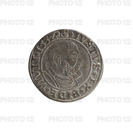 Publisher: Grosz, Wille, Albrecht (fl. 1520-?); Straub (Strawb), Heinrich, publisher; Decjusz, Jost Ludwik (fl. 1528-1535). Subject: Albrecht Hohenzollern (Prince of Prussia; 1490–1568) — iconography: male busts in armour; Hohenzollern coat of arms; Prussian eagle on its breast a crowned letter S. Obverse: Along the rim, between pearly borders, an inscription beginning with a rosette ALBER*D*G*MAR*BRAN*DVX*PRVSS. Reverse: Male bust in armor, profile right, short hair, beard with sideburns; along the rim, between pearly borders, inscription beginning with the Hohenzollern coat of arms *IVSTVS*EX*FIDE*VIVIT*I53Z*. Date/place: 1532, Königsberg, Ducal Prussia (1525–1701). Object: coin; diameter 22.9 mm; weight 1.95 g; axis 220°.