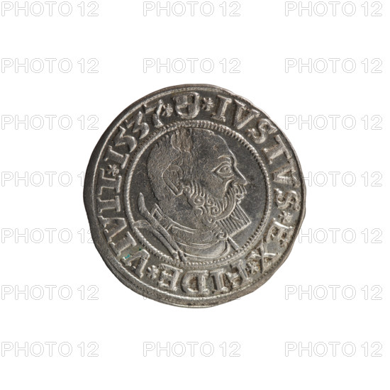 grosz; Vogelwaider (Vogelwaid), Eustachius; Decius, Jost Ludwik (fl. 1528–1535), publisher; R (rarity). Albrecht Hohenzollern (Prince of Prussia; 1490–1568) — iconography: eagles, Hohenzollern coat of arms, male busts in armor. Obverse: Prussian eagle, on its chest a crowned letter S; on the rim between the pearl borders an inscription beginning with a rosette ALBER*D*G*MAR*BRAN*DVX*PRVSS. Reverse: male bust in armor, profile turned to the right, short hair, beard with sideburns; on the rim between the pearl borders an inscription beginning with the Hohenzollern coat of arms: *IVSTVS*EX*FIDE*VIVIT*I537*. Date: 1537, Königsberg, Ducal Prussia (1525–1701). Object: coin; diameter 23.5 mm; weight 1.98 g; axis 135°.