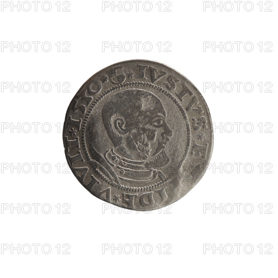 grosz; Straub (Strawb), Heinrich, publisher; Wille, Albrecht (fl. 1520-?), publisher; Decjusz, Jost Ludwik (fl. 1528-1535); R (rarity); eagles; Albrecht Hohenzollern (Prince of Prussia; 1490-1568) — iconography; Hohenzollern (coat of arms); male busts in armour; Aw. Prussian Eagle, on its breast a crowned letter S. Along the rim, between the pearly borders, an inscription beginning with a rosette ALBER*D*G*MAR*BRAN*DVX*PRVS. Rw. Male bust in armor, profile turned to the right, short hair, beard with sideburns. Along the rim, between the pearly borders, an inscription beginning with the Hohenzollern coat of arms *IVSTVS*E, IDE*VIVIT*I53O. 1530. Ducal Prussia (1525–1701), Königsberg. Coin: diameter 22.2 mm; weight 1.80 g; axis 0°.