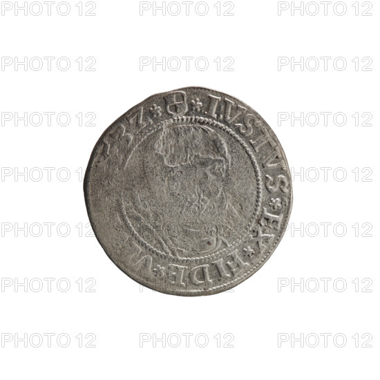 Decius Grosz; Jost Ludwik (fl. 1528–1535); Heinrich Straub, publisher; Albrecht Wille (fl. 1520–?), publisher. Coin (Ducal Prussia, 1532, Königsberg): diameter 22.7 mm, weight 1.75 g, axis 220°. Obverse: male bust in armor, profile to right; along rim between pearly borders an inscription beginning with ALBER*D*G*MAR*B, X*PRVSS. Reverse: Prussian eagle on chest a crowned letter S; along rim between pearly borders inscription beginning with Hohenzollern coat of arms *IVSTVS*EX*FIDE*VI. Iconography: Albrecht Hohenzollern (Prince of Prussia; 1490–1568), Hohenzollern coat of arms.