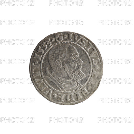 grosz; Straub (Strawb), Heinrich, publisher; Wille, Albrecht (fl. 1520-?), publisher; Decjusz, Jost Ludwik (fl. 1528-1535); eagles; Albrecht Hohenzollern (Prince of Prussia; 1490–1568) — iconography; male busts in armour; Hohenzollern (coat of arms); Prussian eagle, on its breast a crowned letter S. Along the rim, between the pearly borders, an inscription beginning with a rosette: ALBER*D*G*MAR*BRAN*DVX*PRVSS. Reverse: male bust in armor, profile turned to the right, short hair, beard with sideburns. Along the rim, between the pearly borders, an inscription beginning with the Hohenzollern coat of arms: *IVSTVS*EX*FIDE*VIVIT*I533*. Date: 1533. Place: Ducal Prussia (1525–1701), Königsberg. Object: coin; diameter 22.7 mm; weight 1.97 g; axis 45°.