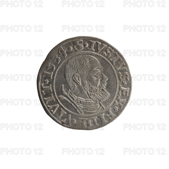 Publisher: Grosz, Straub (Strawb), Heinrich; Wille, Albrecht (fl. 1520-?); Decjusz, Jost Ludwik (fl. 1528-1535). Subject: eagles; Albrecht Hohenzollern (Prince of Prussia; 1490–1568) — iconography; Hohenzollern coat of arms; male busts in armour. Description: Prussian eagle, on its breast a crowned letter S. Along the rim, between pearly borders, an inscription beginning with a rosette: ALBER*D*G*MAR*BRAN*DVX*PRVS. Reverse: male bust in armor, profile turned to the right, short hair, beard with sideburns. Along the rim, between pearly borders, an inscription beginning with the Hohenzollern coat of arms shield: *IVSTVS*EX*FIDE*VIVIT*I534*. Date: 1534. Place/Entity: Ducal Prussia (1525–1701), Königsberg. Object: coin; diameter 23.2 mm; weight 1.90 g; axis 0°.