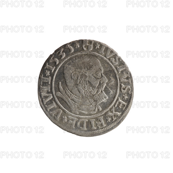 grosz, Decius, Jost Ludwik (fl. 1528–1535); subject: eagles, Albert of Prussia (Prince of Prussia; 1490–1568) — iconography; Hohenzollern (coat of arms); male busts in armor. Obverse: Prussian eagle, on its chest a crowned letter S; in the rim between pearl borders an inscription beginning with a rosette in the shape of a cornflower: ALBER*D*G*MAR*BRAN*DVX*PRVSS. Reverse: male bust in armor in profile to the right, short hair, beard with sideburns; on the rim between pearl borders an inscription beginning with the Hohenzollern coat of arms: *IVSTVS*EX*FIDE*VIVIT*I535*. Date: 1535. Place: Ducal Prussia (1525–1701), Königsberg. Object: coin (grosz). Diameter: 23.1 mm; weight: 1.75 g; axis: 140°.
