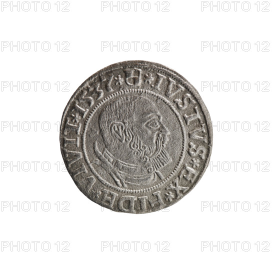 grosz; Vogelwaider (Vogelwaid), Eustachius, publisher; Decius, Jost Ludwik (fl. 1528–1535); R (rarity); Albrecht Hohenzollern (Prince of Prussia; 1490–1568) — iconography: eagles, Hohenzollern (coat of arms), male busts in armor. Obverse: Prussian eagle, on its chest a crowned letter S; on the rim between the pearl borders an inscription beginning with a rosette ALBER*D*G*MAR*BRAN*DVX*PRVSS. Reverse: male bust in armor, profile turned to the right, short hair, beard with sideburns; on the rim between the pearl borders an inscription beginning with the Hohenzollern coat of arms: *IVSTVS*EX*FIDE*VIVIT*I537*. Date: 1537; place: Königsberg, Ducal Prussia (1525–1701). Object: coin (grosz); diameter 23.0 mm; weight 1.59 g; axis 135°.