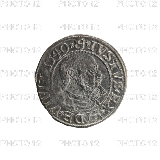 grosz, Vogelwaider (Vogelwaid), Eustachius, publisher, Decius, Jost Ludwik (fl. 1528-1535), Albrecht Hohenzollern (Prince of Prussia; 1490-1568) - iconography, eagles, Hohenzollern (coat of arms), male busts in armor. Obv. Prussian eagle, on its chest a crowned letter S. On the rim between the pearl borders an inscription beginning with a rosette ALBER*D*G*MAR*BRAN*DVX*PRVSS. Rv. Male bust in armor, profile turned to the right, short hair, beard with sideburns. On the rim, between the pearl borders, an inscription beginning with the Hohenzollern coat of arms: *IVSTVS*EX*FIDE*VIVIT, 1540. Königsberg, Ducal Prussia (1525-1701). Coin; diameter 24.0 mm; weight 1.74 g; axis 315 degrees.