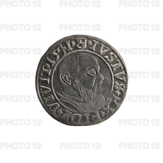 Obverse: Prussian eagle, on its chest the crowned letter S. On the rim, between the pearl borders, an inscription beginning with a trefoil, BER*D*G*MAR*BRAN*. Reverse: Male bust in armour in profile turned to the right; short hair, long beard with sideburns, separating the inner border. In the rim between the pearl borders an inscription starting with the Hohenzollern shield *IVSTVS*EX*, DE*VIVIT*I54I*. Maker names: grosz, Schilling, Maciej, Szymonski, Jan (1887–1954). Subject: Albrecht Hohenzollern (Prince of Prussia; 1490–1568). Date: 1541, Königsberg, Ducal Prussia (1525–1701). Object: coin; diameter 23.4 mm; weight 2.02 g; axis 220°. Hohenzollern (coat of arms); male busts in armour; eagles; iconography.