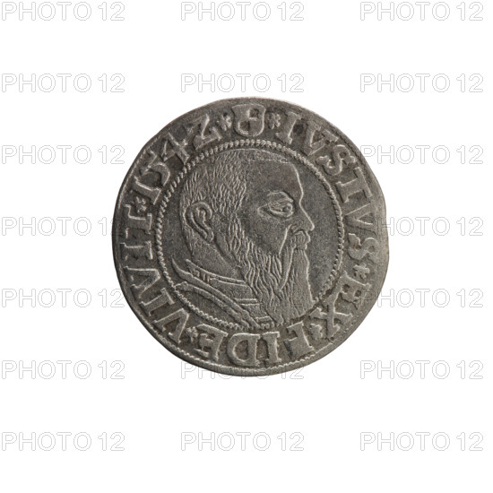 grosz; maker: Straub (Strawb), Heinrich; rarity R0. Obverse: Prussian eagle, on its chest the crowned letter S; in the rim, between pearl-shaped borders, an inscription beginning with a trefoil ALBER*D*G*MAR*BRAN*DVX*PRVSS. Reverse: male bust in armour in profile turned to the right; short hair, long beard with sideburns, dividing the inner border; in the rim, between pearl-shaped borders, an inscription beginning with the Hohenzollern shield *IVSTVS*EX*FIDE*VIVIT*I54Z*. Subject: Albrecht Hohenzollern (Prince of Prussia; 1490–1568). Iconography: Hohenzollern coat of arms, eagles, male busts in armour. Date: 1542, Königsberg, Ducal Prussia (1525–1701). Object type and measurements: coin; diameter 23.3 mm; weight 1.85 g; axis 30 degrees.