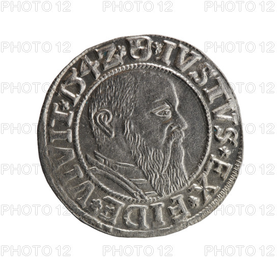 Grosz, Straub (Strawb), Heinrich, R0 (rarity). Albrecht Hohenzollern (Prince of Prussia; 1490–1568) — iconography: eagles, Hohenzollern coat of arms, male busts in armor. Obverse: Prussian eagle, on its chest the crowned letter S; in the rim, between pearl-shaped borders, an inscription beginning with a trefoil ALBER*D*G*MAR*BRAN*DVX*PRVSS. Reverse: male bust in armor in profile turned to the right; short hair, long beard with sideburns, dividing the inner border; in the rim, between pearl-shaped borders, an inscription beginning with the Hohenzollern shield *IVSTVS*EX*FIDE*VIVIT*I54Z* (1542). Ducal Prussia (1525–1701), Königsberg. Coin: diameter 23.8 mm, weight 2.10 g, axis 340°.