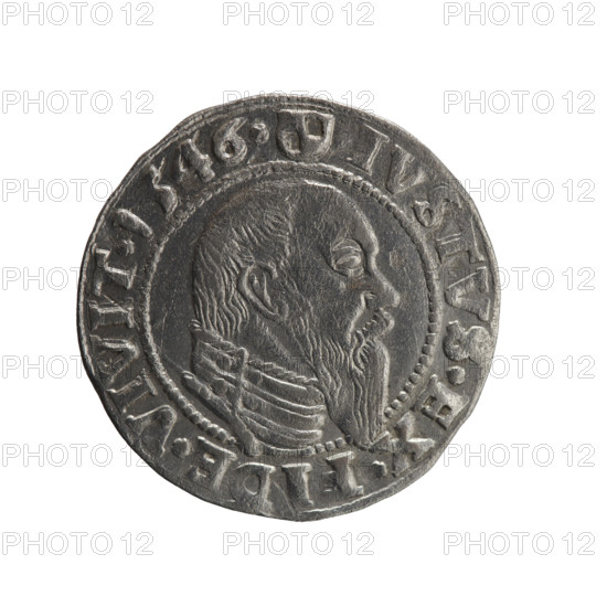 Artist: Grosz; Engraver: Schilling; Maker: Maciej Grosz and Schilling (attributed). Subject: Albrecht Hohenzollern (Prince of Prussia; 1490–1568). Iconography: Hohenzollern coat of arms; male busts in armor. Obverse: Prussian eagle, on its chest the crowned letter S; rim inscription beginning with a trefoil ALBER*D*G*MAR*BRAN*DVX*PRVS. Reverse: Male bust in armor in profile turned to the right; short hair, long pointed beard with sideburns, inner border divided by Hohenzollern shield; rim inscription beginning with VSTVS*EX*FIDE*VIVIT*I, 46*, 1546. Date/place: 1546, Ducal Prussia (1525–1701), Königsberg. Object type and measurements: coin; diameter 22.6 mm; weight 1.90 g; axis 225°.
