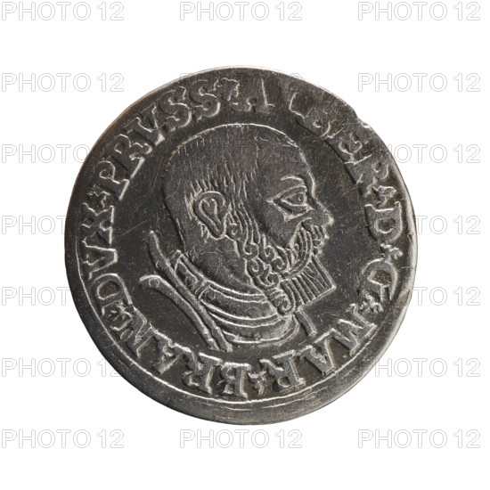 Trojak, Decius, Jost Ludwik (fl. 1528–1535); Albrecht Hohenzollern (Prince of Prussia; 1490–1568) — male busts in armour, stars. Obverse: male bust in armour in profile turned to the right; short hair, beard with sideburns. Inscription around the rim: *ALBER DG MAR BRAN DVX PRVSS*; continuous border, floral motifs between the words. Reverse: in the continuous border an inscription in six lines *III*/.GROSS:AR:/.TRIPLEX./.ALBER:DVC./.PRVSSIE./*I535* (1535). Date: 1535. Place: Ducal Prussia (1525–1701), Königsberg. Object: coin; diameter 23.0 mm; weight 2.53 g; axis 220°.