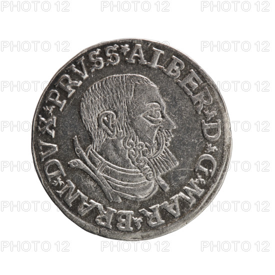 trojak, Decius, Jost Ludwik (fl. 1528-1535), Albrecht Hohenzollern (Prince of Prussia; 1490-1568) - iconography, male busts in armour, stars. Obv. Male bust in armour in profile turned to the right; short hair, beard with sideburns. Inscription around the rim *ALBER DG MAR BRAN DVX PRVSS*; continuous border, floral motifs between the words. Rev. In the continuous border an inscription in six lines *III*/.GROSS:AR:/.TRIPLEX./.ALBER:DVC./.PRVSSIE./*I535*; 1535. Ducal Prussia (1525-1701), Königsberg; coin: diameter 23.2 mm, weight 2.62 g, axis 135 degrees.