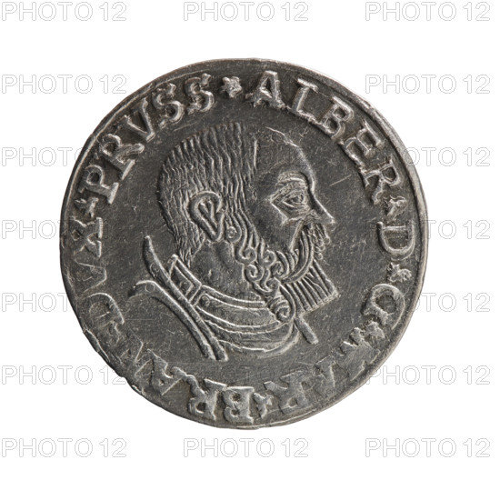 trojak, Decius, Jost Ludwik (fl. 1528-1535). Albrecht Hohenzollern (Prince of Prussia; 1490-1568) - iconography, male busts in armour, stars. Obv. Male bust in armour in profile turned to the right; short hair, beard with sideburns. Inscription around the rim *ALBER DG MAR BRAN DVX PRVSS continuous border, floral motifs between the words. Rev. In the continuous border an inscription in six lines *III*/.GROSS:AR:/.TRIPLEX./.ALBER:DVC./.PRVSSIE./, I535*. Date: 1535. Place: Ducal Prussia (1525-1701), Königsberg. Object type: coin. Dimensions: diameter 22.8 mm, weight 2.67 g, axis 0°.