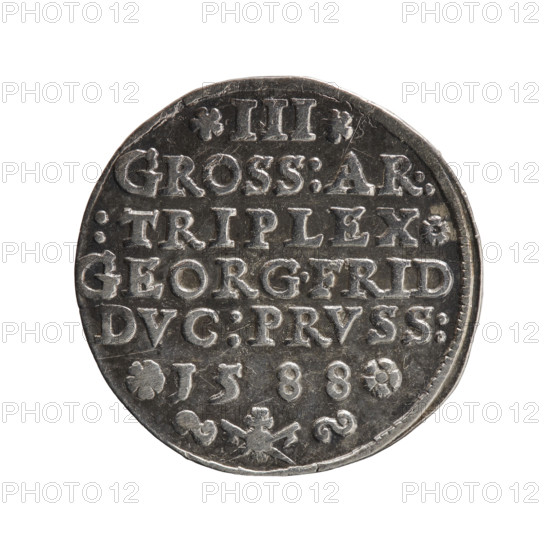 trojak; Gulden, Pawel, publisher; Jerzy Fryderyk (Duke of Karniów; 1539–1603) — iconography: rosettes, male busts in armour. Obverse: male bust in armour in profile turned to the right, separating the inner double border (inner continuous, outer pearly); short hair, beard with sideburns. In the rim an inscription beginning with ornament: G:FRID:D:G:M:BR:DVX.PRVSSIAE; outer continuous border inscription. Reverse: in the continuous border an inscription in seven lines: III /GROSS:AR:/:TRIPLEX /GEORG.FRID/DVC:PRVSS:/ I588; denomination and date between rosettes, after the word TRIPLEX a rosette, below the inscription the mint mark. Date: 1588. Place: Ducal Prussia (1525–1701), Königsberg. Object: coin; diameter 21.7 mm; weight 2.64 g; axis 0°.