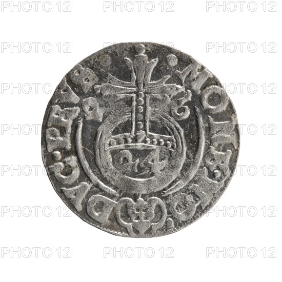 One and a half; maker: Ernest Pfahler. Obverse: Under the ducal mitre, a five-field heraldic shield with the value numeral 3 below. On the rim between the borders, inscription separated by the mitre and the value numeral: GE.WI.MA. - BR.SRIE. Reverse: Royal orb with a cross whose arms terminate in finials; in the lower part of the orb, value numerals; on the sides of the cross, date numerals 2-6. On the rim between the borders, inscription separated by a cross and a heart: .MONE.NO. - DVC.PRVS. Date: 1626. Region: Ducal Prussia (1525–1701), Königsberg. Object: coin. Dimensions: diameter 19.3 mm; weight 1.19 g; axis 20°. Subjects/iconography: George William Hohenzollern (Elector of Brandenburg; Duke of Prussia; 1620–1640), cross (iconographic), orb of rule (iconographic), coats of arms.