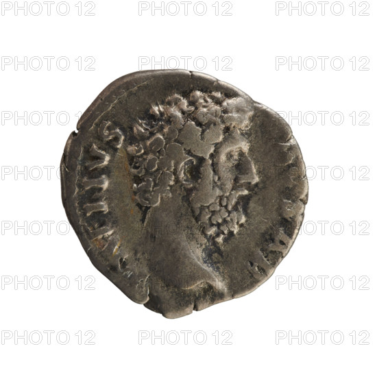 Denarius of Aelius (heir to the throne; 101–138), struck 137. Obverse: draped, laureate head of Aelius right; inscription ADV L AELIVS AESAR. Reverse: Salus standing left before an altar, feeding a snake coiled around the altar with a patera in his right hand; inscription TR POT COS II. Roman Empire (27 BC–476), Rome; silver coin, weight 3.17 g, axis 180°.