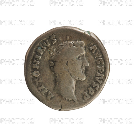 Denarius, Antoninus Pius (86–161; Roman Emperor 138–161). Obverse: Emperor's head right, legend 'ANTONINVS AVG PIVS PP'. Reverse: Fortuna standing left, right hand holding a rudder, left hand holding a cornucopia, legend 'TR POT COS II'. Silver coin, Roman Empire (139), Rome; weight 3.23 g; axis 180°.
