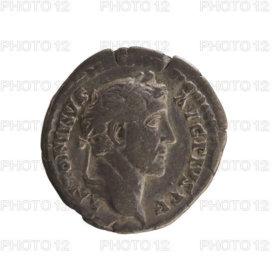 Denarius, Antoninus Pius (86–161; Roman emperor 138–161). Obverse: ANTONINVS AVG PIVS PP — Emperor's head in a laurel wreath right. Reverse: C O S I I I — Winged lightning over the throne. Bronze/coin, weight 3.30 g, dated 145–161, Roman Empire (27 BC–476), Rome.