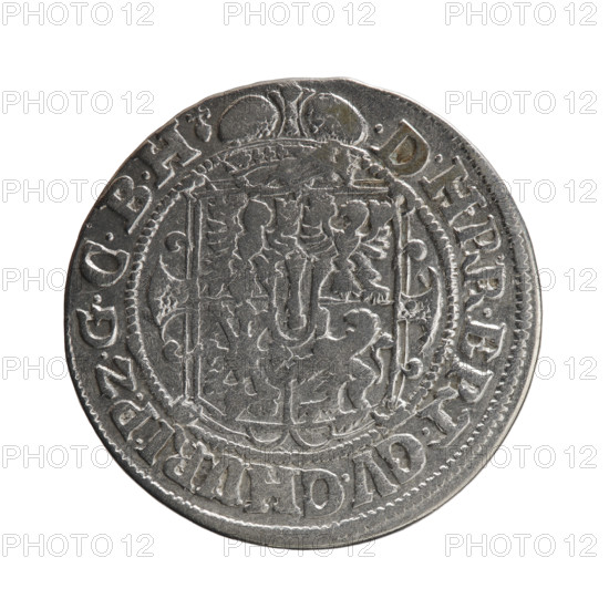 Obv.: A bust in armor turned right, girded with a sash. A sceptre in his right hand. In front of the bust, on the right side in the coin field, a helmet with a plume. Below the date numeral 1621. The figure's head divides the inner border. In the rim between the borders the inscription '+GEORG.WILHELMVS.VGGMZBRAN+'. Rev.: Below the ducal mitre, a five-field coat of arms shield with ornaments. On the rim between the borders an inscription divided by a mitre and ending with a heart 'DHRRERT.CV.CHVRI.PZGCBH'. George William Hohenzollern (Elector of Brandenburg; Duke of Prussia; 1620–1640). 1621. Ducal Prussia (1525–1701), Königsberg. Coin; diameter 29.7 mm; weight 6.84 g; axis 270°.