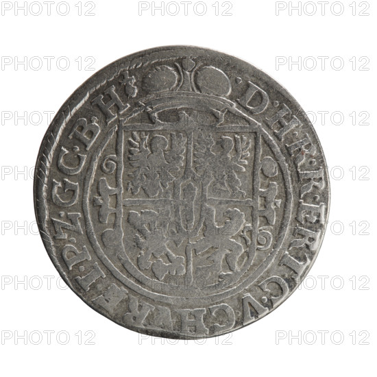 Obv.: A bust in armor turned right, girded with a sash, holding a sceptre in his right hand. In front of the bust, on the right in the coin field, a helmet with a plume. Below the date numeral I, ZI. The figure's head divides the inner border. On the rim between the borders, an inscription ending with a heart: .GEORG:WILHELMVSV. Rev.: Under a ducal mitre, a five-field coat of arms shield with ornaments. On the rim between the borders an inscription divided by a mitre and ending with a heart: DHRRERT.CVCHVR., .IPZGC.BH. Date: 1621. Place/style: Ducal Prussia (1525–1701), Königsberg. Object type and measurements: coin; diameter 29.7 mm; weight 7.62 g; axis 120°. Maker: Pfahler, Ernest. Subjects/iconography: coats of arms; male bust in armor; George William Hohenzollern (Elector of Brandenburg; Duke of Prussia; 1620–1640).