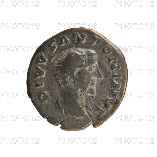 Denarius, Antoninus Pius (86–161 CE; Roman emperor 138–161), posthumous issue for Marcus Aurelius (121–180 CE; Roman emperor 161–180). Obverse: Emperor's head to right; pearled border; inscription ADV·DIVVS·ANTONINVS. Reverse: CONSECRATIO — four-tiered funeral pyre decorated with garlands and topped with a quadriga; pearled border. After 161 CE; Roman Empire (27 BCE–476 CE), Rome. Coin; weight 3.18 g; axis 180°.
