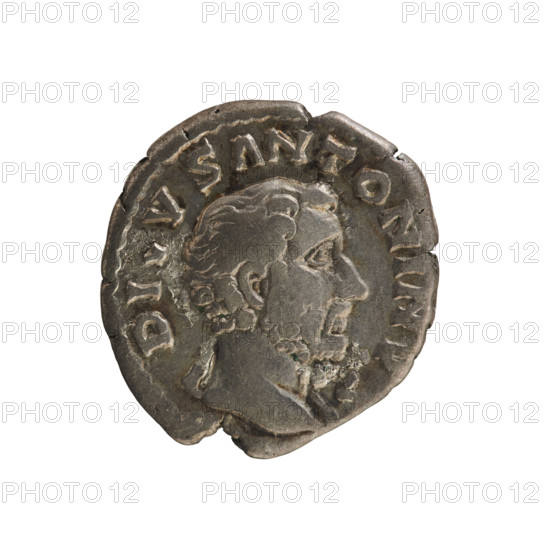 denarius, Antoninus Pius (86–161; Roman emperor 138–161), posthumous issue for Marcus Aurelius (121–180; Roman emperor 161–180). Obverse: bust of Antoninus Pius right. Pearled border. Reverse: CONSECRTIO — four-stepped funeral pyre decorated with garlands and topped with a quadriga. Inscription: Adv. DI, VS ANTONINV S. After 166 CE. Roman Empire, Rome. Coin; weight 3.15 g; axis 180°.