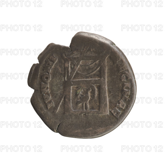 Denarius, Antoninus Pius (86–161; Roman emperor 138–161). Obverse: Bust of Faustina the Elder (98–141; Roman empress 138–141) facing right, draped, hair in a bun on top of the head; pearl border; inscription ADV. FAVSTINA AVGVSTA. Reverse: Throne with a scepter leaning against it, peacock below the throne; pearl border; inscription IVNONI REGINAR. Date: 139–141. Roman Empire (27 BC–476), Rome. Coin; weight 3.13 g.