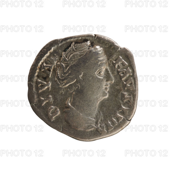 Denarius, after 141. Obverse: DIVA FAVSTINA — Bust of Faustina the Elder (98–141), turned right, wearing drapery with hair in a bun; pearled border. Reverse: AETERNITA — Juno stands left, right hand raised, holding a scepter in left; pearled border. Roman Empire (Rome), weight 3.19 g, axis 180°.