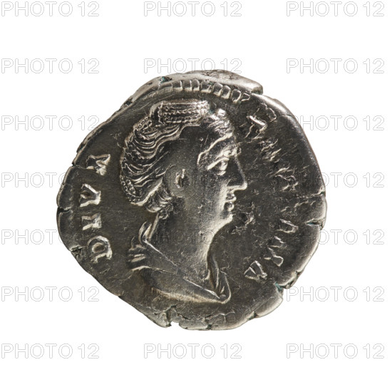 Denarius, Antoninus Pius (86–161; Roman emperor 138–161), Faustina the Elder (98–141; Roman empress 138–141). Obverse: DIVA FAVSTINA — Bust of the empress facing right, in drapery with hair arranged in a bun on top of the head; pearl border. Reverse: AETERNITAS — Providentia (personification) standing facing left, holding a sphere in her right hand and supporting a veil floating around her head on the left; pearl border. After 141 CE. Roman Empire (27 BCE–476 CE), Rome. Coin; weight 3.50 g.