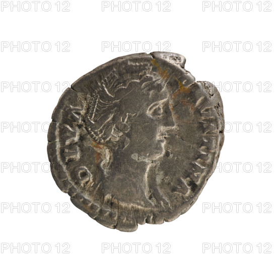 Denarius, Faustina the Elder (98–141; Roman empress 138–141) and Antoninus Pius (86–161; Roman emperor 138–161). Obverse: DIVA FAVSTINA — bust of the empress turned right, draped, hair in a top bun; pearl border. Reverse: AETERNI (sic) — Providentia standing left, holds a sphere in her right hand and supports a veil floating around her head in her left; pearl border. After 141. Roman Empire, Rome. Coin; weight 3.14 g; axis 180°.