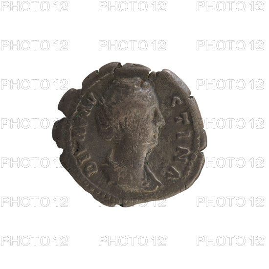 Denarius, after 141. Obv.: DIVA FAVSTINA — Bust of Faustina the Elder (98–141; Roman empress 138–141) turned right, draped, hair in a bun; pearled border. Rev.: AVG VST A — Throne with a wreath lying on it and a scepter resting; pearled border. Imperial busts; numismatic treasure. Roman Empire (27 BC–476), Rome. Coin; weight 3.18 g; axis 180°. Makers: Antoninus Pius (86–161; Roman emperor 138–161).