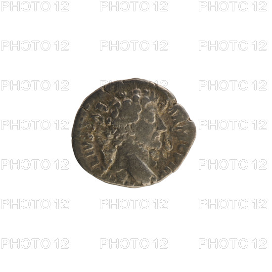 Denarius, Antoninus Pius (86–161; Roman emperor 138–161). Obverse: Head of Marcus Aurelius (heir to the throne; 138–161) right, pearly border. Reverse: Minerva stands facing left, holding an owl in her right hand, and a spear and shield in her left. Legend: TR POT VIII COS II. Iconography: imperial busts; attributes — spear, shield, owl. Date: 153–154 CE. Roman Empire (27 BC–476). Rome. Coin; AR; weight 3.16 g; axis 180°.